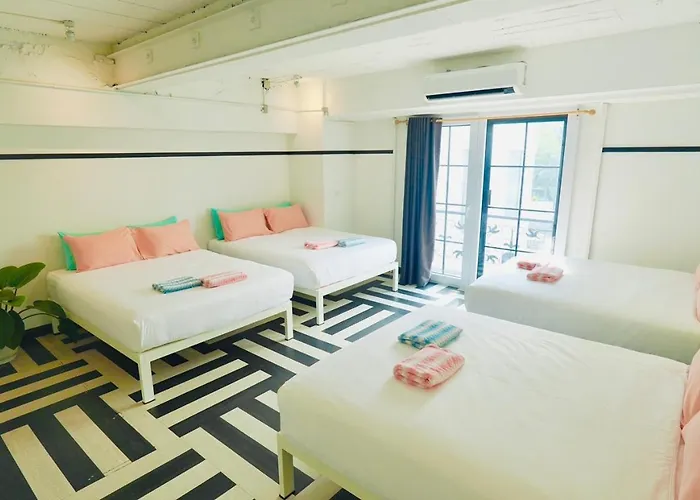 The Locals Old Town Hotel Bangkok