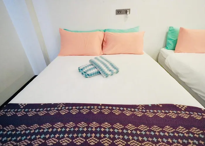 Pet Friendly Luna & Local Oldtown Bangkok