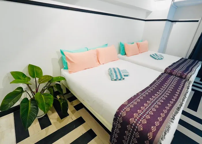 Pet Friendly Luna & Local Oldtown Bangkok Bangkok