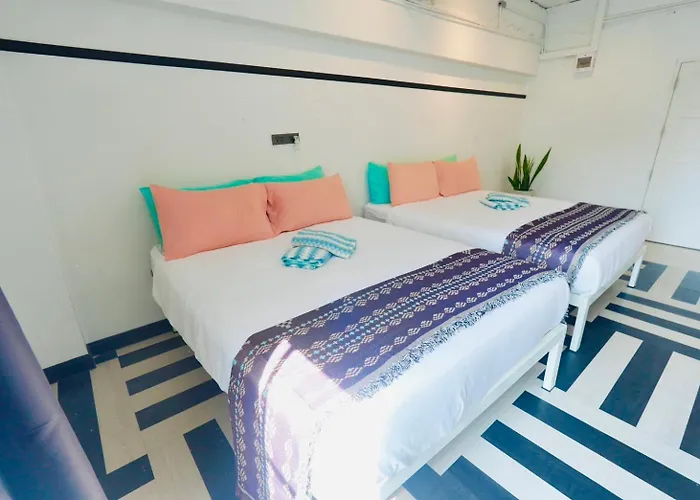 The Locals Old Town 5*
