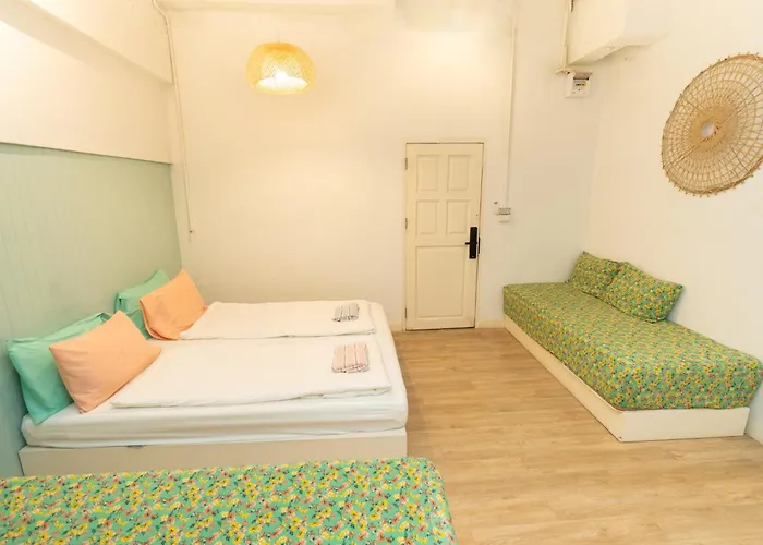 The Locals Old Town 5*