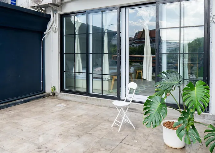 Pet Friendly Luna & Local Oldtown Bangkok Bangkok