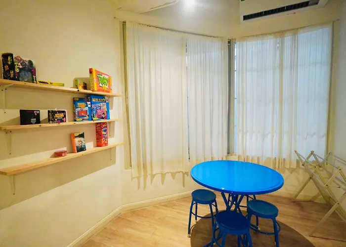 Pet Friendly Luna & Local Oldtown Bangkok Hotel Bangkok