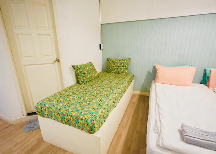 The Locals Old Town 5* Bangkok
