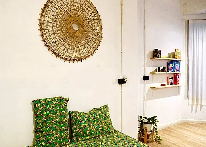 Pet Friendly Luna & Local Oldtown Bangkok Bangkok