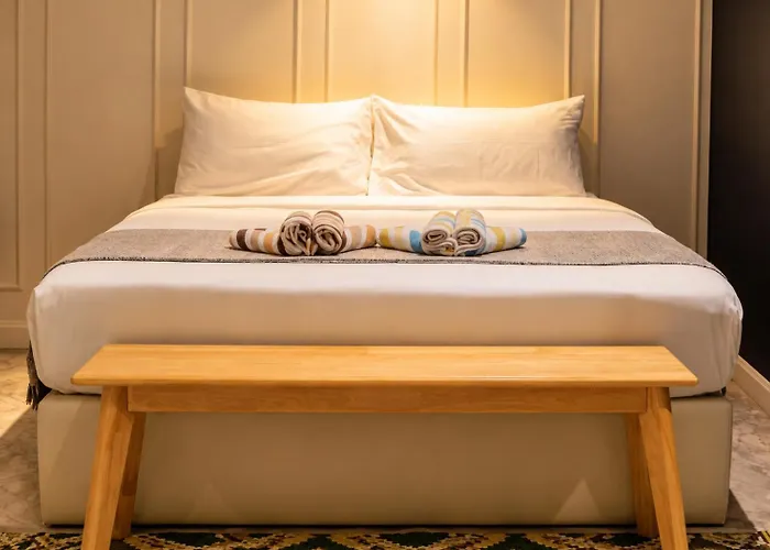 Pet Friendly Luna & Local Oldtown Bangkok